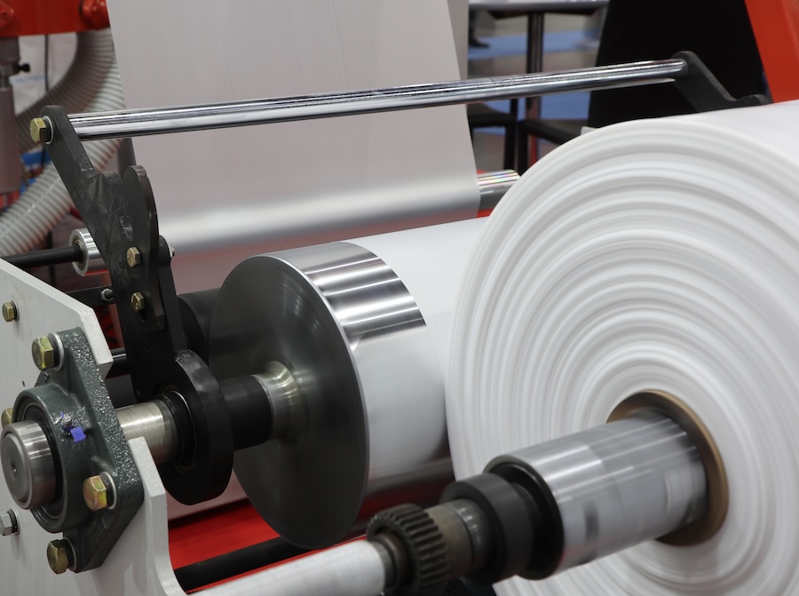 Winding unit of extrusion plastic film blowing machine